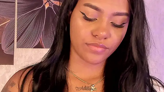 Snapshot of Emma_Morgann chatting on December 2024 11:44:01 AM Emma Morgann online show from December 2024 11:44:01 AM