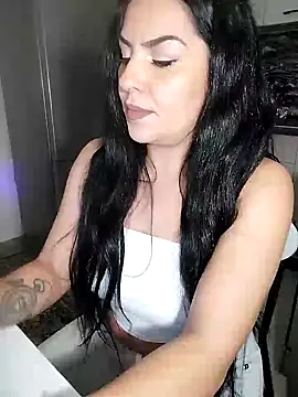 hot-babygirl online show from January 2025 08:48:01 PM