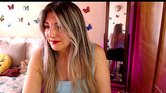 Jolie-Mature online show from February 2026 07:51:01 PM