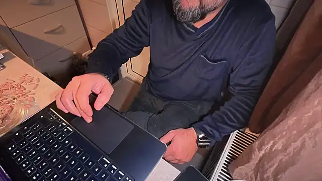 TigerOne19 online show from November 2025 09:03:02 PM