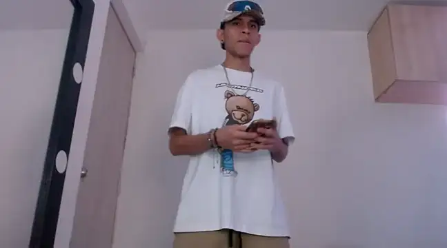 Samuel Suarez online show from December 2024 09:00:01 PM