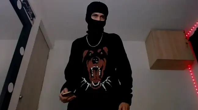 Samuel Suarez online show from December 2024 11:28:02 PM