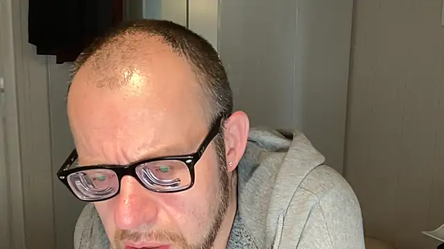 FABIOGLASSES online show from November 2025 01:39:01 PM