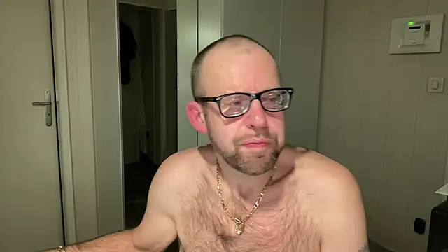 FABIOGLASSES online show from November 2025 10:47:01 PM