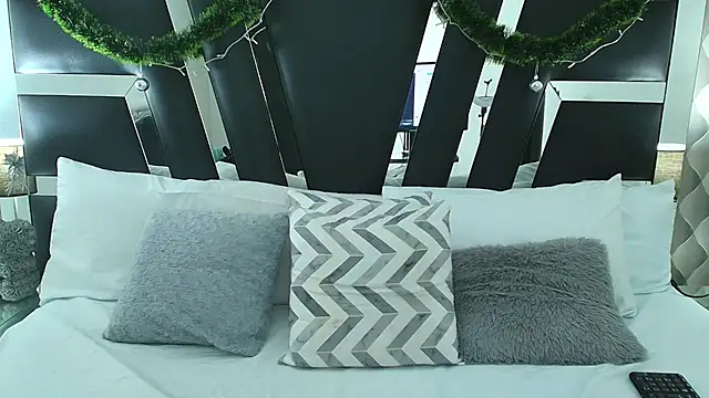 Snapshot of katya_kozlov chatting on January 2025 03:18:01 AM katya kozlov online show from January 2025 03:18:01 AM