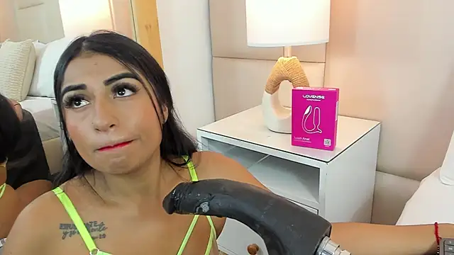 AntoniaRoss  online show from February 2026 01:48:01 PM