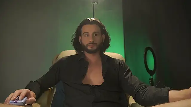 Snapshot of Keen___Luckystrike chatting on November 2025 05:55:02 PM Keen Luckystrike online show from November 2025 05:55:02 PM