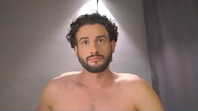 Snapshot of Keen___Luckystrike chatting on February 2026 01:39:02 PM Keen Luckystrike online show from February 2026 01:39:02 PM