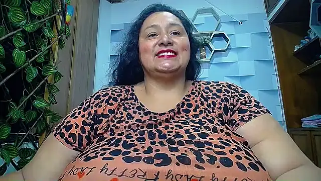 TistMature online show from September 2025 01:33:01 PM