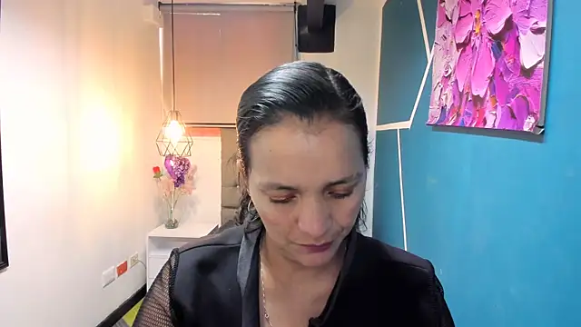 Snapshot of MarilynMiilf_ chatting on December 2024 07:41:02 PM MarilynMiilf online show from December 2024 07:41:02 PM