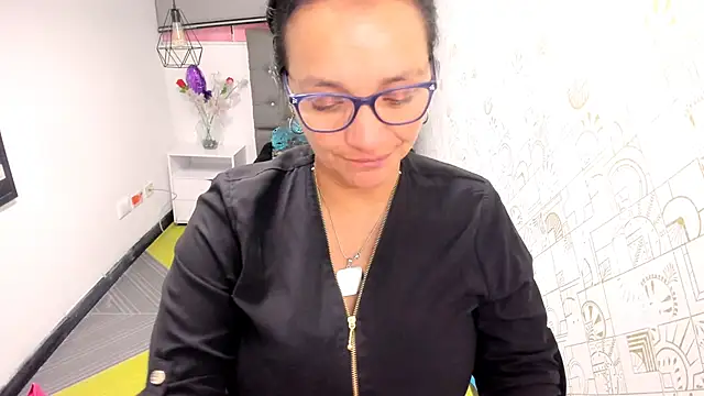 Snapshot of MarilynMiilf_ chatting on December 2024 05:10:02 AM MarilynMiilf online show from December 2024 05:10:02 AM