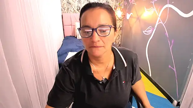 Snapshot of MarilynMiilf_ chatting on March 2025 10:34:02 PM MarilynMiilf online show from March 2025 10:34:02 PM