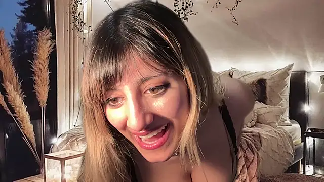 Snapshot of Focal_Humorist99 chatting on December 2024 01:32:02 AM Focal Humorist99 online show from December 2024 01:32:02 AM