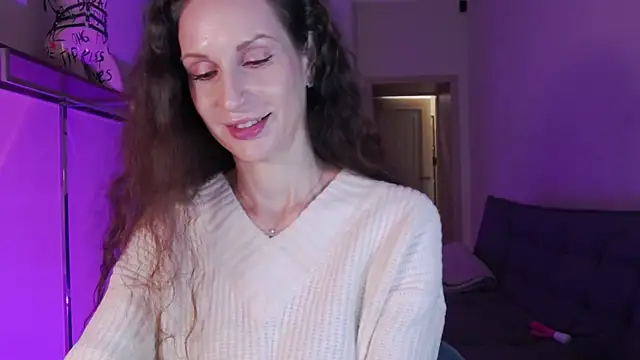 Mila Anders online show from October 2025 04:44:02 AM