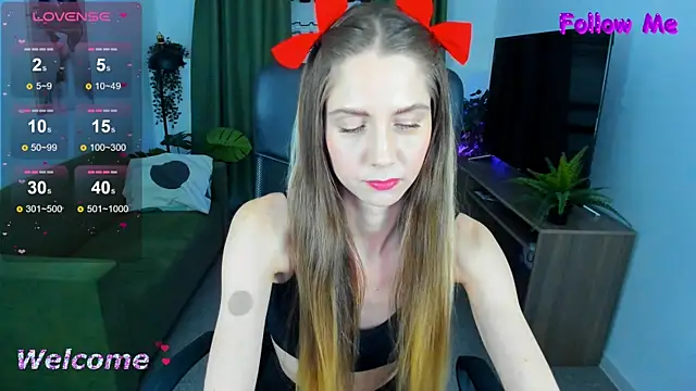 Snapshot of GrayceWild chatting on January 2025 11:48:01 AM GrayceWild online show from January 2025 11:48:01 AM