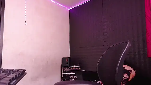 Diana Lozano online show from February 2025 02:24:01 PM