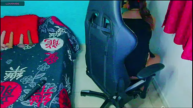 Diana Lozano online show from October 2025 07:04:02 AM