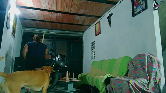 Diana Lozano online show from October 2025 10:02:01 AM