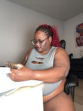 Snapshot of SexyHugeblackTitties chatting on November 2025 08:30:01 PM SexyHugeblackTitties online show from November 2025 08:30:01 PM