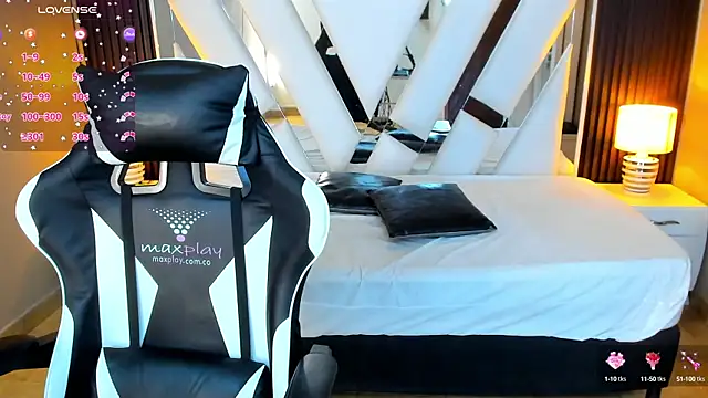 Linda4Petite online show from September 2025 06:20:02 PM