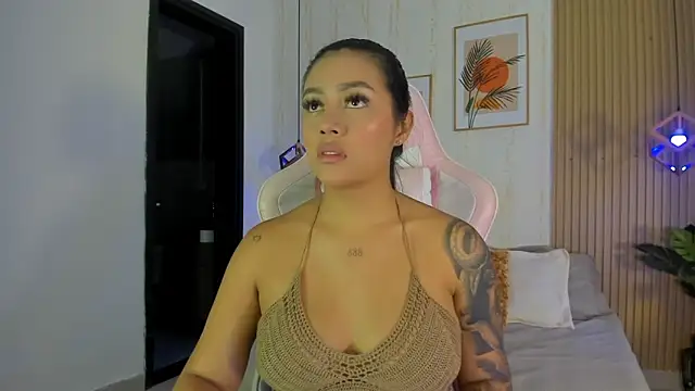 CameronCollins  online show from January 2026 07:39:01 PM