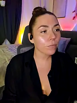 Ellie-L-Elizabeth online show from March 2025 12:10:02 AM