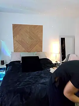 Snapshot of Ellie-L-Elizabeth chatting on January 2026 05:26:02 PM Ellie-L-Elizabeth online show from January 2026 05:26:02 PM