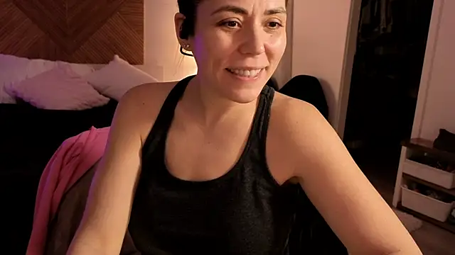 Snapshot of Ellie-L-Elizabeth chatting on February 2026 02:53:01 AM Ellie-L-Elizabeth online show from February 2026 02:53:01 AM