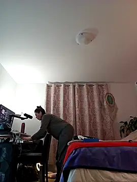 Snapshot of Ellie-L-Elizabeth chatting on February 2026 01:43:01 AM Ellie-L-Elizabeth online show from February 2026 01:43:01 AM