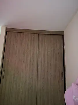 Snapshot of lunablossom_ chatting on November 2025 06:32:01 PM lunablossom online show from November 2025 06:32:01 PM