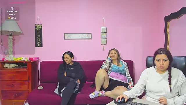 lesbiancuple online show from November 2025 01:39:02 AM