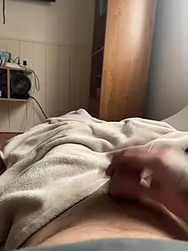 Snapshot of RenaudS-02 chatting on February 2025 01:53:02 PM RenaudS-02 online show from February 2025 01:53:02 PM