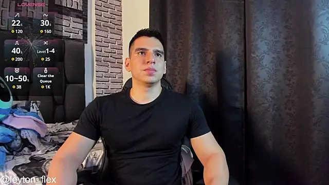 Snapshot of leyton_flex chatting on February 2025 12:20:02 AM leyton flex online show from February 2025 12:20:02 AM