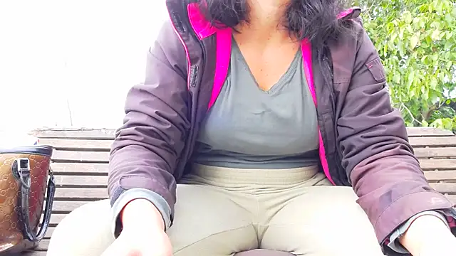 SquirtyMellissaLabia online show from September 2025 07:03:02 AM