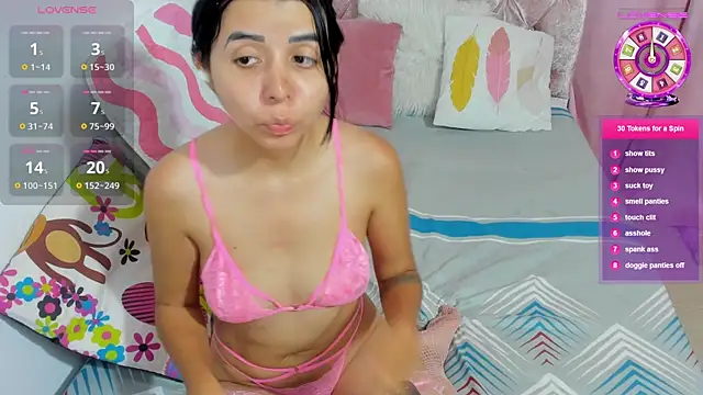 Snapshot of amy_petite chatting on October 2025 04:08:01 PM amy petite online show from October 2025 04:08:01 PM