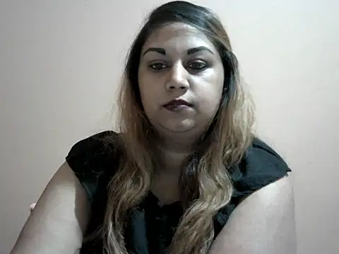 bellachow10 online show from November 2025 01:09:02 PM