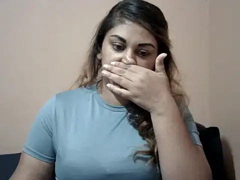 bellachow10 online show from January 2026 07:05:02 PM