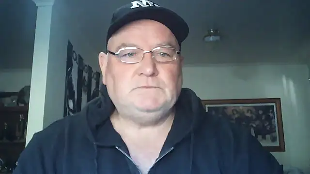 Snapshot of HOTANAL chatting on November 2025 10:09:01 PM HOTANAL online show from November 2025 10:09:01 PM