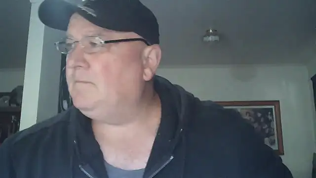 Snapshot of HOTANAL chatting on December 2025 10:15:01 PM HOTANAL online show from December 2025 10:15:01 PM