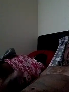 Snapshot of yellowwetfox chatting on October 2025 01:40:02 PM yellowwetfox online show from October 2025 01:40:02 PM