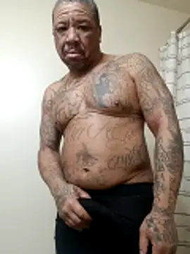 Snapshot of yellowwetfox chatting on February 2026 10:33:02 AM yellowwetfox online show from February 2026 10:33:02 AM