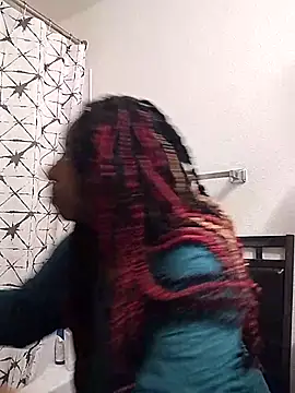 markquanna online show from October 2025 05:24:01 PM