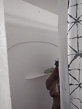 markquanna online show from November 2025 05:40:01 AM