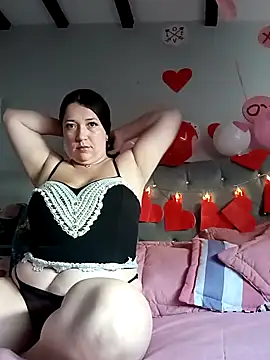 isabella rossse online show from February 2025 01:59:01 PM