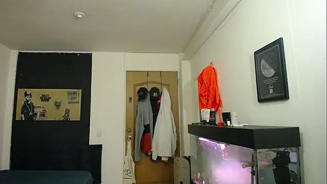 Snapshot of romeolovedark chatting on January 2025 03:39:02 AM romeolovedark online show from January 2025 03:39:02 AM