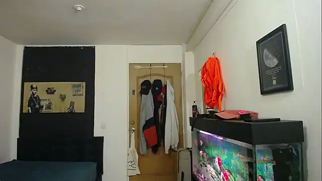 Snapshot of romeolovedark chatting on January 2025 01:41:02 AM romeolovedark online show from January 2025 01:41:02 AM