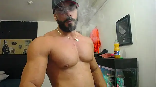 Snapshot of romeolovedark chatting on January 2025 07:21:01 AM romeolovedark online show from January 2025 07:21:01 AM