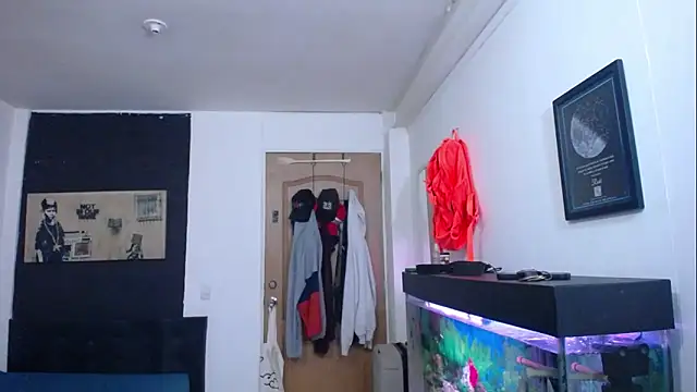 Snapshot of romeolovedark chatting on January 2025 04:36:01 AM romeolovedark online show from January 2025 04:36:01 AM