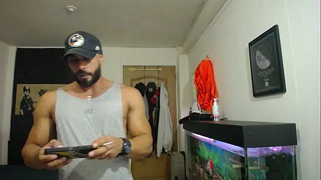 Snapshot of romeolovedark chatting on February 2025 03:20:01 AM romeolovedark online show from February 2025 03:20:01 AM