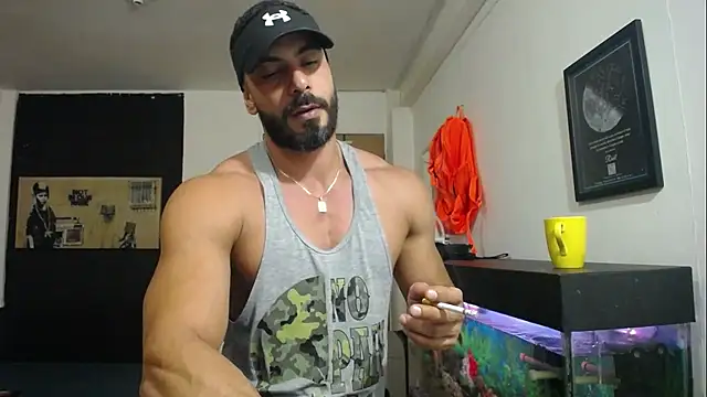 Snapshot of romeolovedark chatting on February 2025 02:07:01 AM romeolovedark online show from February 2025 02:07:01 AM